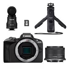 Kit Creativo Canon EOS R50: Cámara Mirrorless y Accesorios