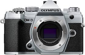 Olympus OM-D E-M5 Mark III: Cámara MFT de 20 MP y Estabilizador