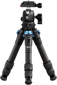 Trípode Compacto SIRUI de 16” con Placa QR